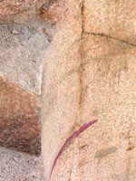 Угол каменоломни обработан с постоянным по высоте радиусом кривизны (фото 42)